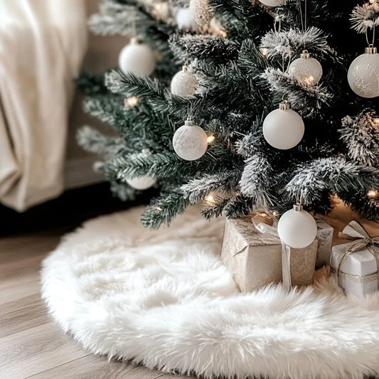Fluffy White Fur Tree Skirt